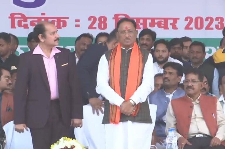 छत्तीसगढ़ : जशपुरिया माटी अटल सुशासन दिवस समारोह में शामिल हुए CM विष्णुदेव साय