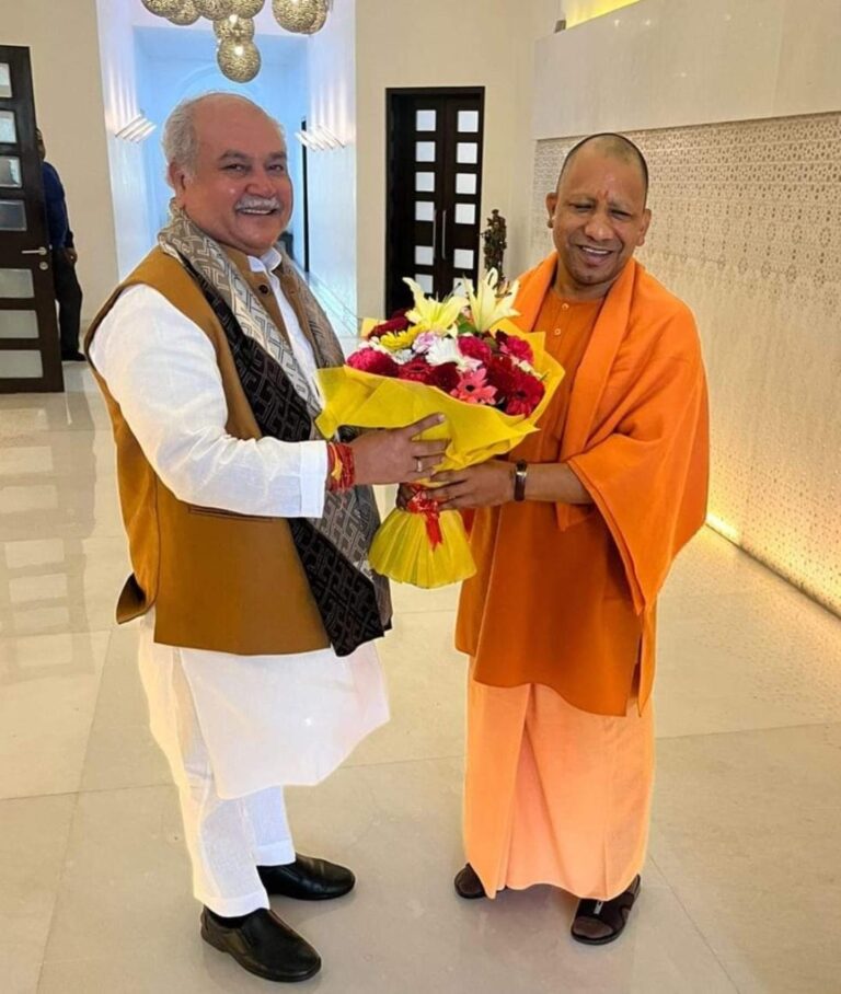 मध्‍यप्रदेश के विधानसभा स्‍पीकर नरेंद्र सिंह तोमर ने UP  के CM योगी से की मुलाकात