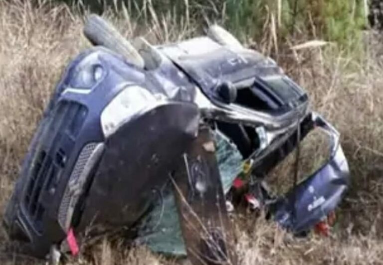 शिमला के भट्टाकुफर में खाई में गिरी कार, हादसे में 2 की मौत की खबर