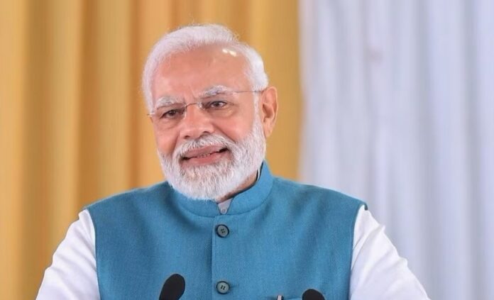 गुजरात: अहमदाबाद में पीएम मोदी का तीन किमी लंबा रोड शो आज, यूएई के राष्ट्रपति होंगे शामिल गुजरात: अहमदाबाद में पीएम मोदी का तीन किमी लंबा रोड शो आज, यूएई के राष्ट्रपति होंगे शामिल