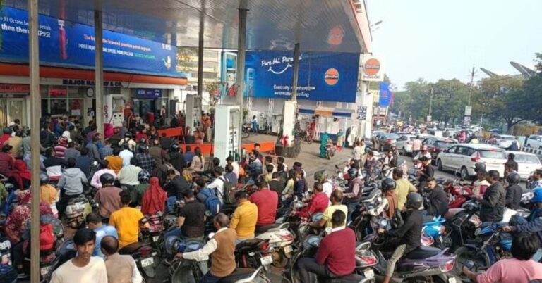 ड्राइवरों की हड़ताल से आम जन-जीवन प्रभावित, पेट्रोल पंपों पर लगी लंबी कतारें