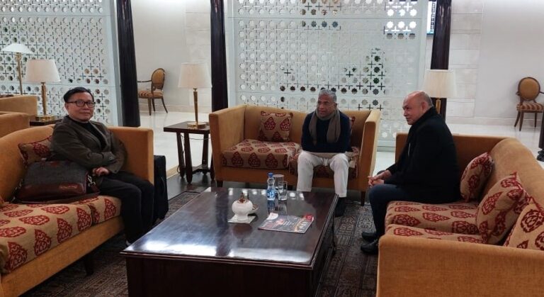 नई दिल्ली: युगांडा में आयोजित राष्ट्रमंडल 27वें सम्मेलन के लिए राज्यसभा उपसभापति के नेतृत्व में प्रतिनिधिमंडल हुआ रवाना