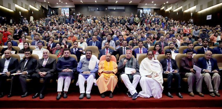 CM योगी आदित्यनाथ ने प्रदेश के स्कूलों के आधुनिकीकरण के लिए आवंटित किए 404 करोड़ रुपये