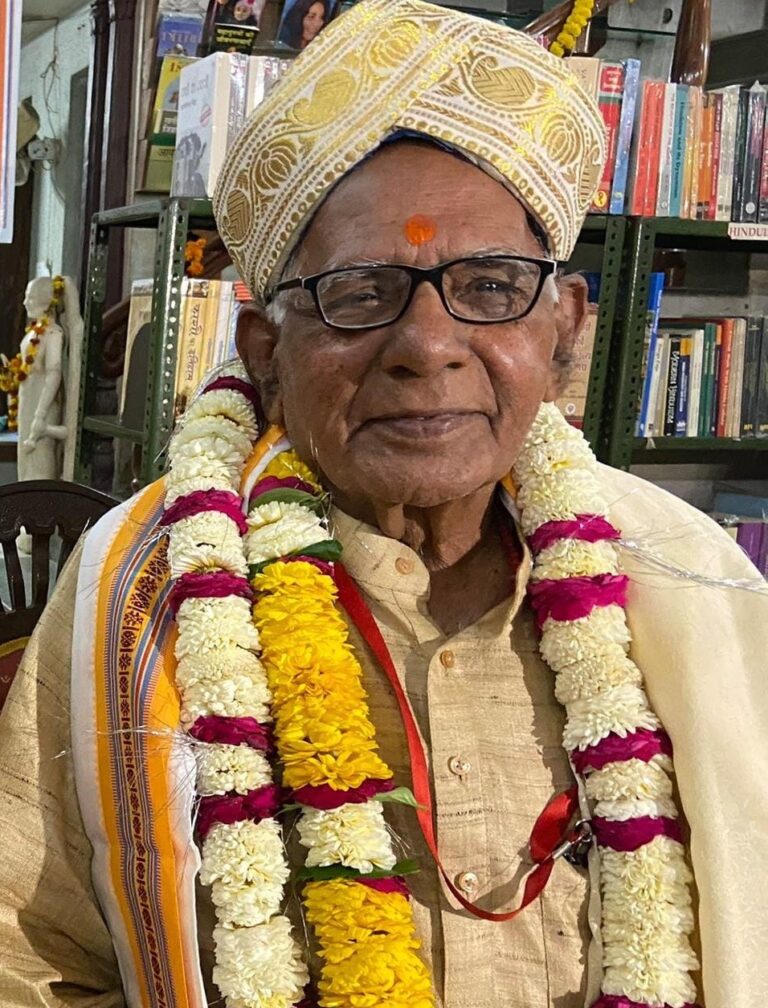 साहित्यकार पंडित हरिराम द्विवेदी का हुआ निधन, PM मोदी सहित कई नेताओं ने दी श्रद्धांजलि