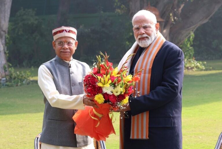 हिमाचल प्रदेश के राज्यपाल शिव प्रताप शुक्ला ने PM मोदी से की मुलाकात