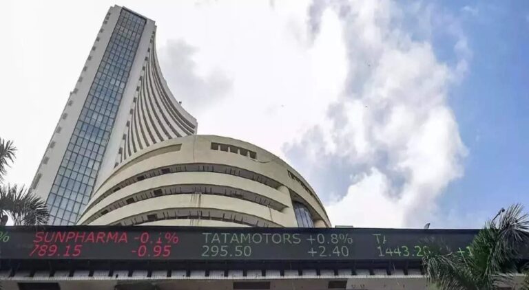 Sensex Closing Market: तीन दिनों की गिरावट के बाद शेयर बाजार में आज दिखी तेजी, सेंसेक्स 496 अंक चढ़कर 71,683 के स्तर पर हुआ बंद