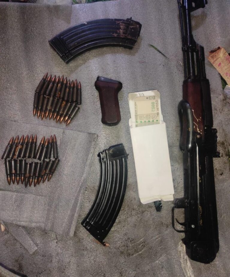 पंजाब : BSF ने फिरोजपुर में अवैध हथियार के साथ गोला-बारूद किए बरामद