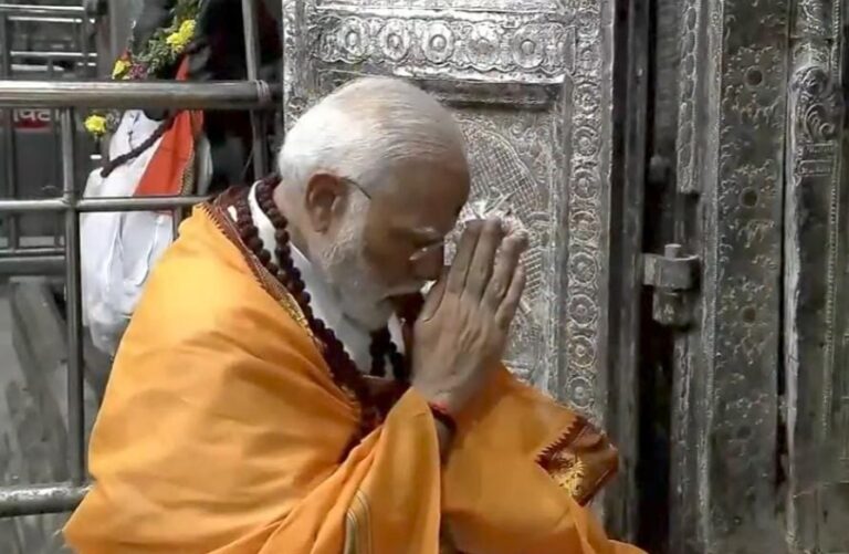 PM मोदी ने श्री अरुलमिगु रामनाथस्वामी मंदिर में की पूजा-अर्चना