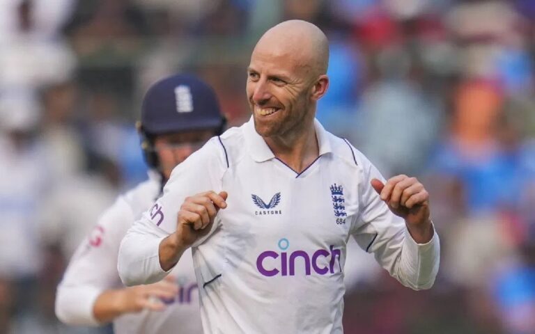 भारत के खिलाफ दूसरे टेस्ट मैच से चोट के कारण बाहर हुए इंग्लैंड के खिलाड़ी जैक लीच