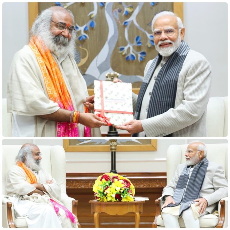 कांग्रेस नेता आचार्य प्रमोद ने PM मोदी से की मुलाकात, श्री कल्कि धाम शिलान्यास के लिए किया आमंत्रित