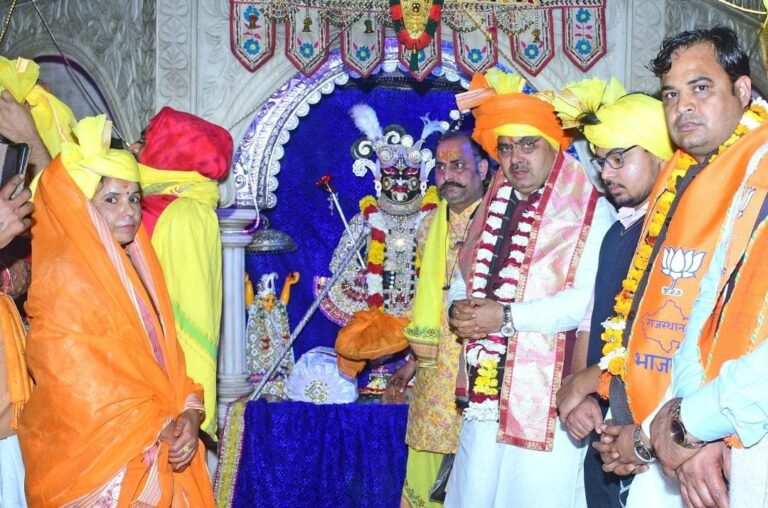 राजस्थान के CM भजनलाल शर्मा पहुंचे पूंछरी, श्रीनाथजी के दर्शन कर की पूजा-अर्चना