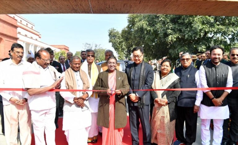 दिल्‍ली : राष्ट्रपति द्रौपदी मुर्मू ने राष्ट्रपति भवन में विविधता का अमृत महोत्सव का उद्घाटन किया