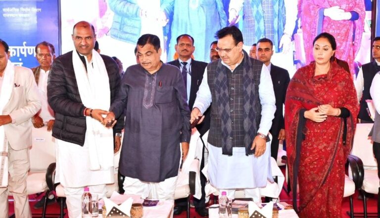 केंद्रीय सड़क एवं परिवहन मंत्री नितिन गडकरी ने 2500 करोड़ रूपये की 17 सड़क परियोजनाओं का किया लोकार्पण-शिलान्यास