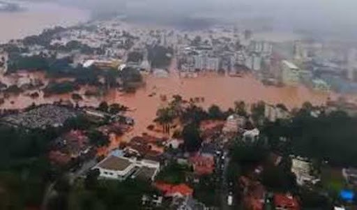 ब्राजील में भारी बारिश से मरने वालों को संख्या बढ़कर 57 हुई, 67 लोग अब भी लापता; 32 हजार विस्थापित