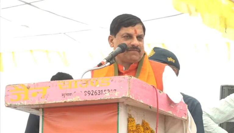 सागर में CM डॉ. मोहन यादव ने की जनसभा, बोले-राहुल गांधी आए तो उनकी सरकार गिर गई