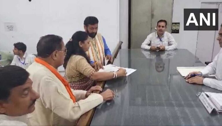 हरियाणा: CM नायब सिंह सैनी ने करनाल विधानसभा से अपना नामांकन किया दाखिल