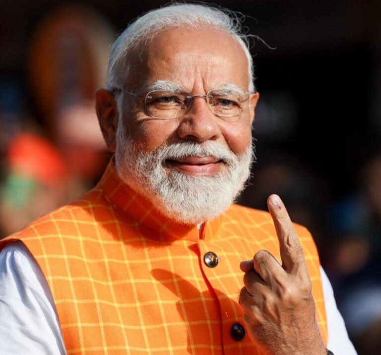 गुजरात:  लोकतंत्र के इस महायज्ञ में हिस्सा लेने वाले सभी लोग अभिनन्दन के अधिकारी हैं- पीएम मोदी