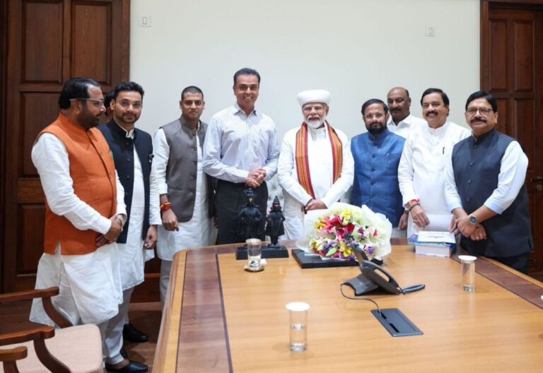 PM Modi met with the MPs of Shiv Sena & Jan Sena Party