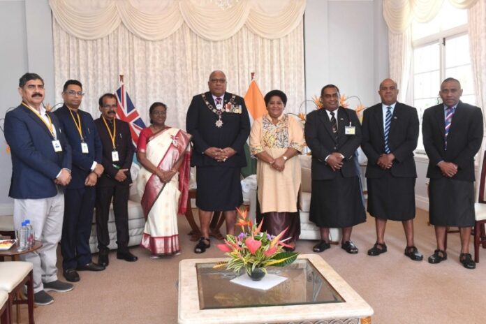 Fiji: राष्ट्रपति द्रौपदी मुर्मू कंपेनियन ऑफ द ऑर्डर ऑफ फिजी से हुईं सम्मानित