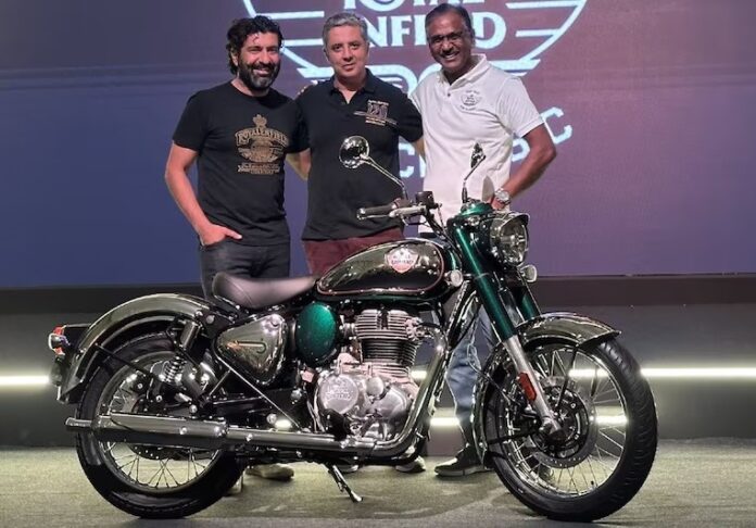 Royal Enfield ने नई Classic 350 पेश की, भारत में 1 सितंबर को होगी लॉन्‍च