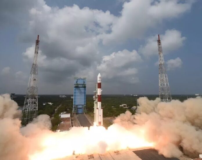 पृथ्वी के वायुमंडल पर लौटा ISRO के PSLV-37 रॉकेट का ऊपरी हिस्सा, 104 सैटेलाइट किए गए थे लांच