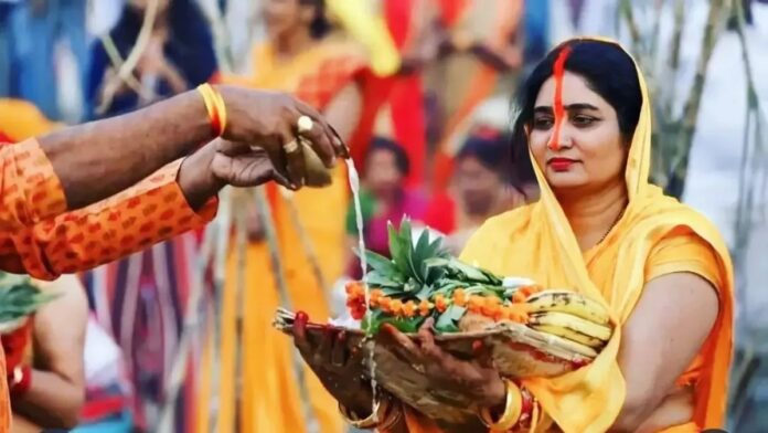 Chhath Puja 2024: नीतीश सरकार ने छठ टूर पैकेज किया लॉन्च, नहाय-खाय से पारण तक की छटा देखेंगे पर्यटक