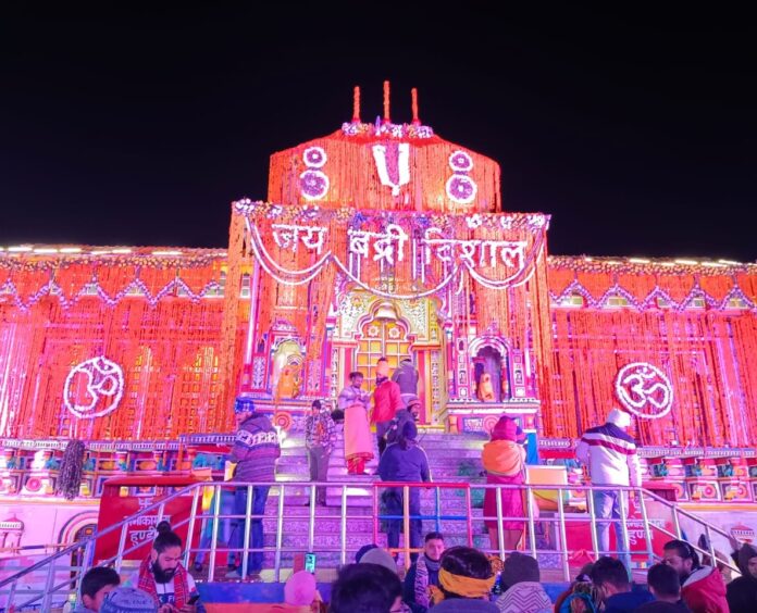 Uttarakhand: Badrinath Dham closes for winter