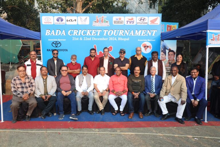 भोपाल: Bada Cricket Tournament का समापन, खिलाड़ियों के साथ अनेक अतिथि हुए सम्मानित