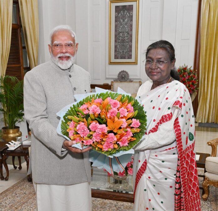 PM Modi calls on President Droupadi Murmu at Rashtrapati Bhavan