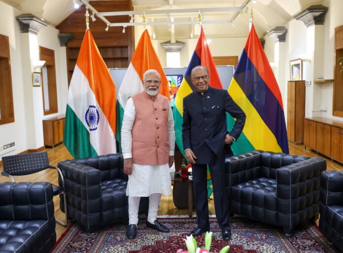 पीएम मोदी आज मॉरीशस के राष्ट्रीय दिवस समारोह में मुख्य अतिथि के रूप में भाग लेंगे