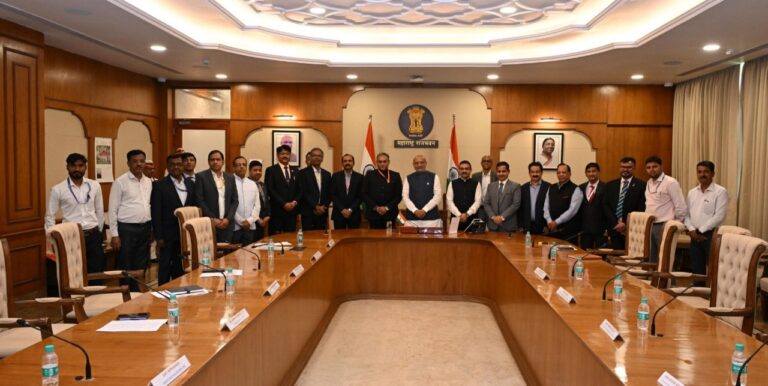 महाराष्ट्र के राज्यपाल सी. पी. राधाकृष्णन ने 62वें राष्ट्रीय समुद्री दिवस और मर्चेंट नेवी सप्ताह का किया उद्घाटन