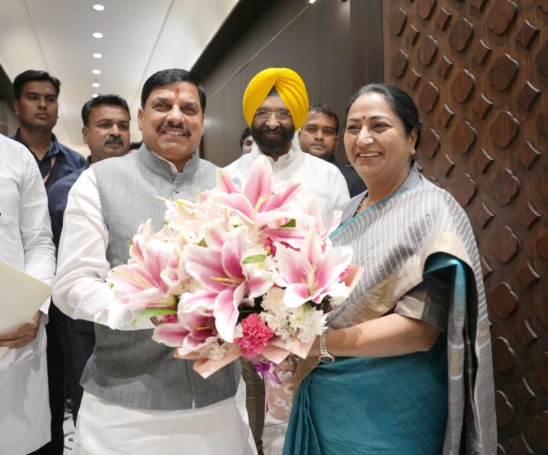 नई दिल्ली: मध्य प्रदेश के मुख्यमंत्री मोहन यादव ने दिल्ली की मुख्यमंत्री रेखा गुप्ता से की मुलाकात