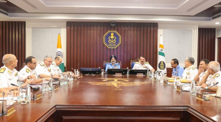 नौसेना कमांडरों के द्विवार्षिक सम्मेलन का पहला संस्करण नई दिल्ली में हुई संपन्न
