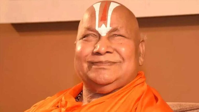 जगद्गुरू रामभद्राचार्य को मानद उपाधि से विभूषित करेगी यूनिवर्सिटी, राष्ट्रपति से हरी झंडी