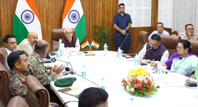 मणिपुर में राज्यपाल अजय कुमार भल्ला ने राज्य की अटूट एकजुटता की पुष्टि करने के लिए एकजुटता बैठक की