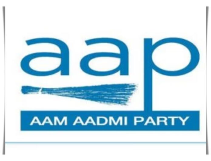 दिल्ली नगर निगम के 15 पार्षदों ने आम आदमी पार्टी की प्राथमिक सदस्यता से इस्तीफा दिया