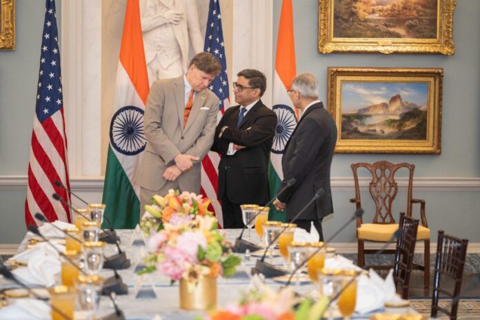 विदेश सचिव विक्रम मिसरी ने वाशिंगटन में अमेरिकी प्रशासन के वरिष्ठ अधिकारियों के साथ कई उच्च स्तरीय बैठकें कीं