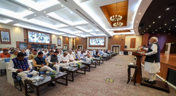 पीएम मोदी ने नई दिल्ली में केंद्रीय मंत्रिपरिषद की बैठक की अध्यक्षता की