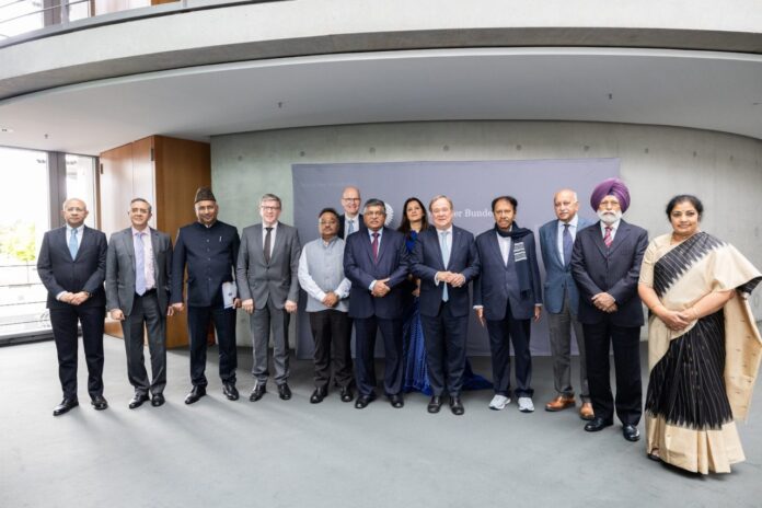 भाजपा सांसद रविशंकर प्रसाद के नेतृत्व में सर्वदलीय संसदीय प्रतिनिधिमंडल ने जर्मनी के विदेश मंत्री जोहान वेडफुल से की मुलाकात