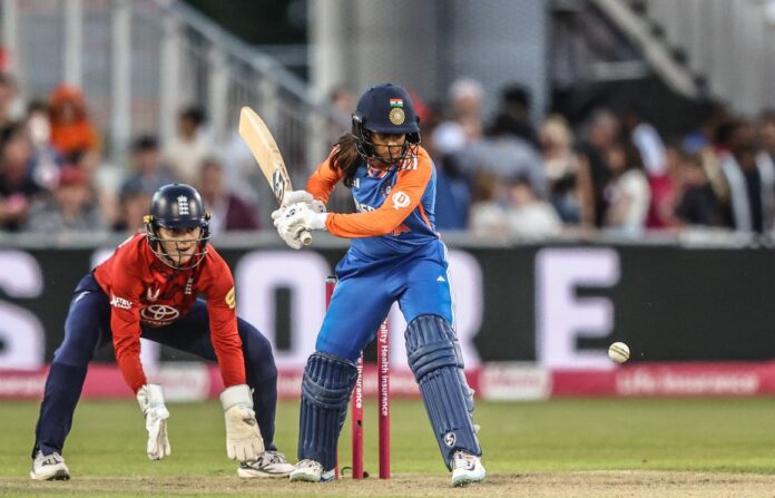 IND-W vs ENG-W टी-20 सीरीज : भारत ने चौथे टी-20 मैच में इंग्लैंड को 6 विकेट से हराया, सीरीज में बनाई 3-1 की अजेय बढ़त