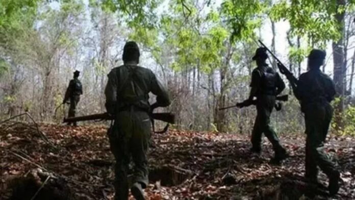 झारखंड : बोकारो में सुरक्षाबलों ने दो माओवादियों को किया ढेर, कोबरा जवान भी शहीद; मुठभेड़ जारी