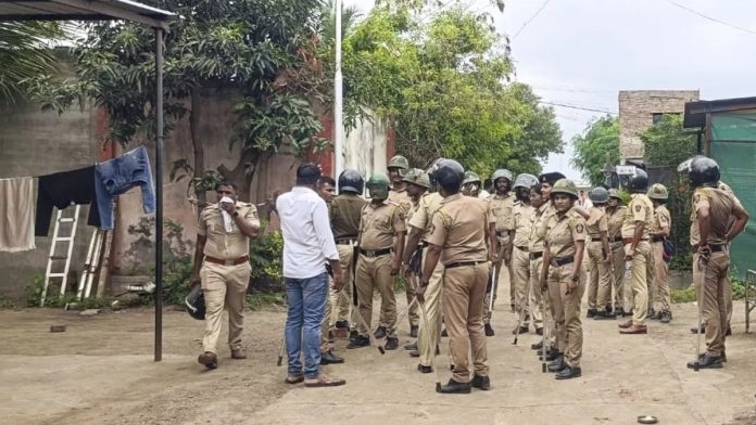 पुणे में वाट्सएप स्टेटस के कारण भड़की थी हिंसा, 100 से अधिक लोगों की हुई पहचान; 18 आरोपी गिरफ्तार
