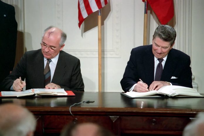 Russia Officially Ends Commitment to 1987 INF Nuclear Arms Treaty