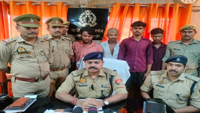 उप्र : गोरखपुर में लैब टेक्नीशियन से हुई लूट का पर्दाफाश, 4 के गिरफ्तार होने की खबर