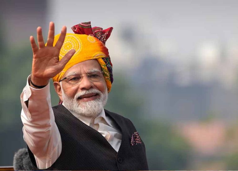 PM मोदी फिर बनारस में, विकास योजनाओं की बारिश के साथ 51वीं यात्रा