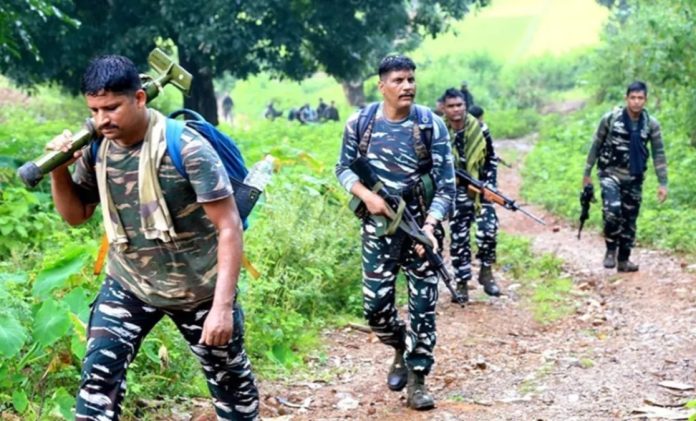 छत्तीसगढ़ : बीजापुर जिले में सुरक्षा बलों के साथ मुठभेड़ में दो माओवादी मारे गए