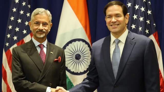विदेश मंत्री डॉ. एस. जयशंकर ने न्यूयॉर्क में अमरीकी विदेश मंत्री मार्को रुबियो के साथ बैठक की विदेश मंत्री डॉ. एस. जयशंकर ने न्यूयॉर्क में अमरीकी विदेश मंत्री मार्को रुबियो के साथ बैठक की