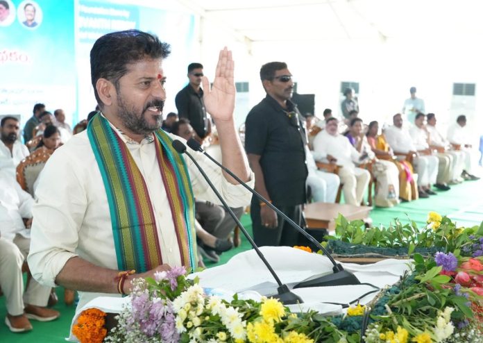 तेलंगाना के सीएम ए. रेवंत रेड्डी ने गोदावरी पेयजल आपूर्ति परियोजना की आधारशिला रखी