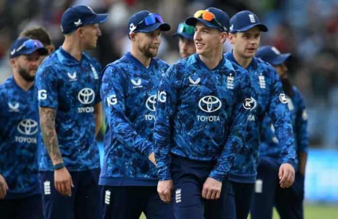 ENG vs SA 3rd ODI : इंग्लैंड को वनडे इतिहास की सबसे बड़ी जीत मिली, दक्षिण अफ्रीका को 342 रन से हराया