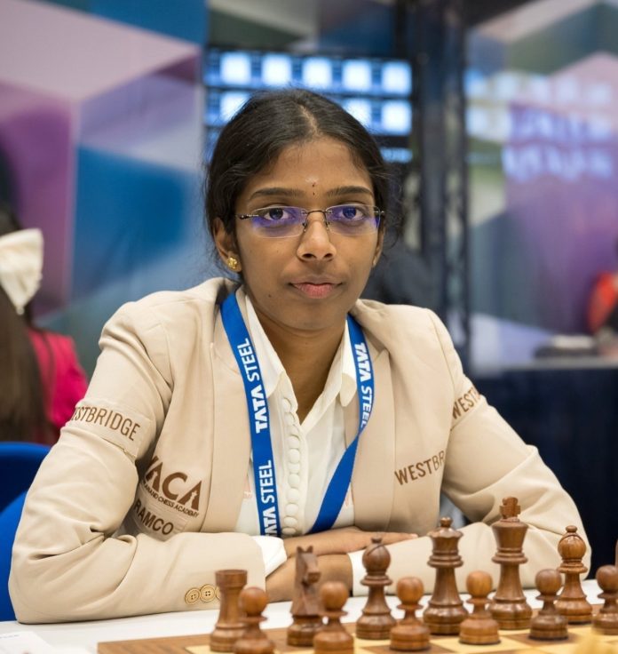 PM Modi Congratulates Vaishali Rameshbabu for Winning Gold at FIDE Women’s Grand Swiss 2025